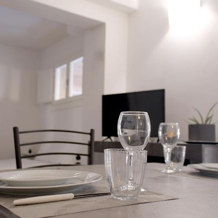 Sky Loft Airport - Modern Apt 1St Floor Διαμέρισμα Μπολόνια Εξωτερικό φωτογραφία